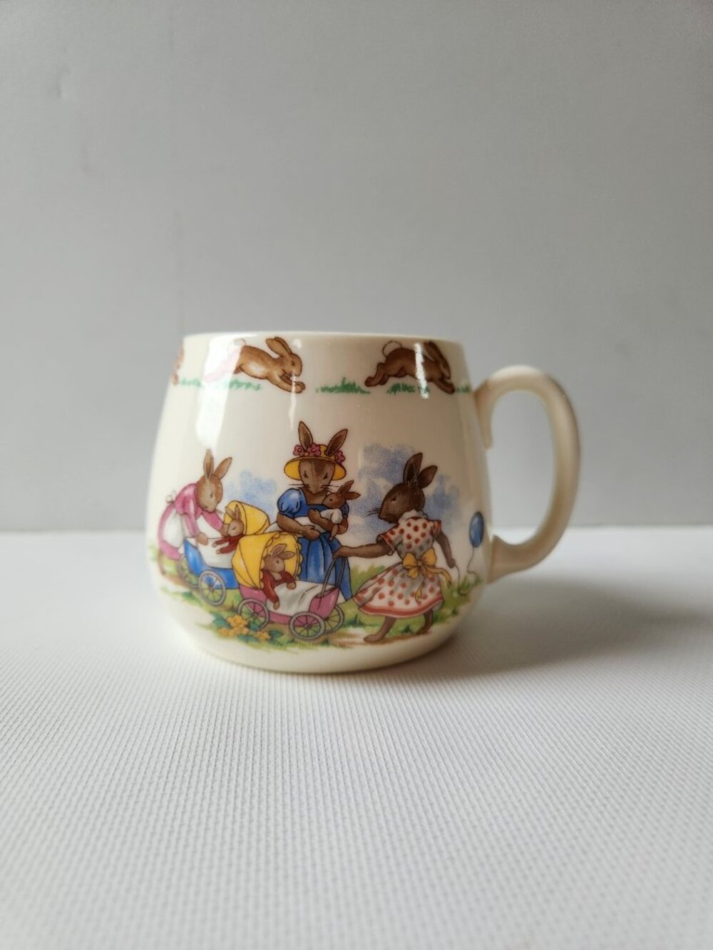 Royal Doulton Bunnykins Mug English Fine Bone China Rabbit Child Cup Mama Bunny